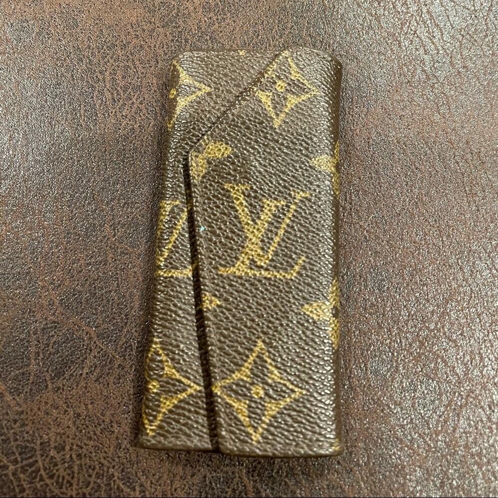 Louis Vuitton Brown Monogram Key Holder Case Ultra Rare Vintage